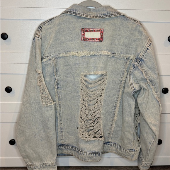 NWOT POL Oversized distressed, patchwork Denim Jacket - Picture 10 of 10